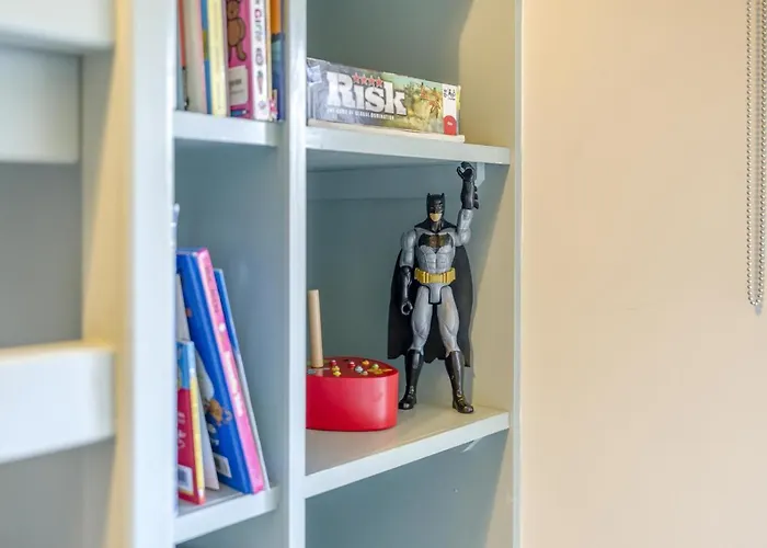 3 Bed In Oc-n34154 Holiday home *